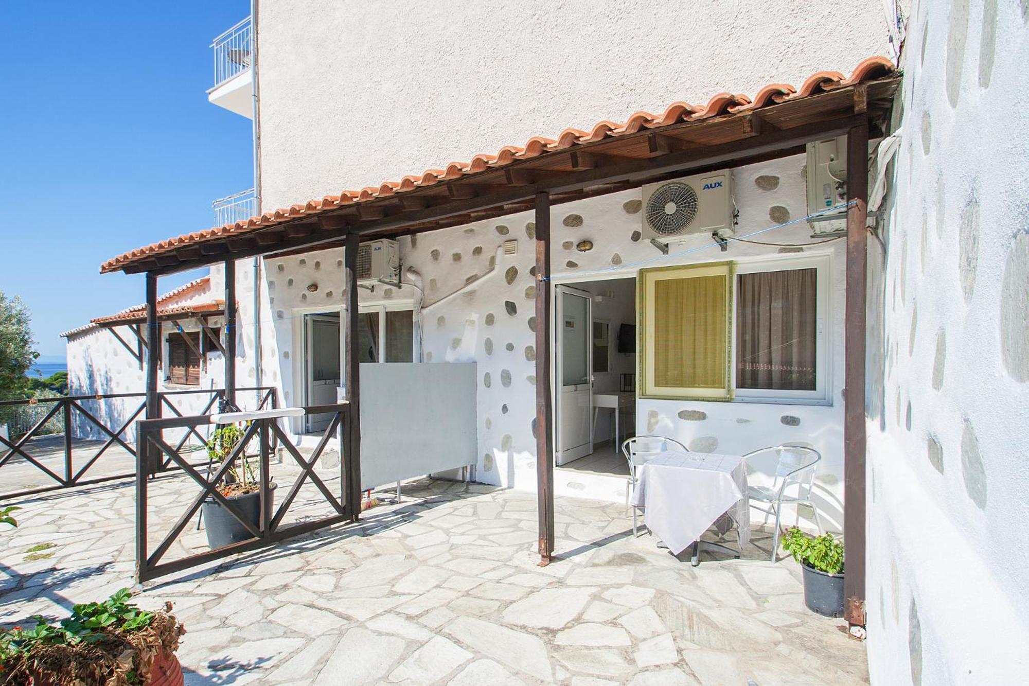 Angelos Studios Vromolimnos Rom bilde